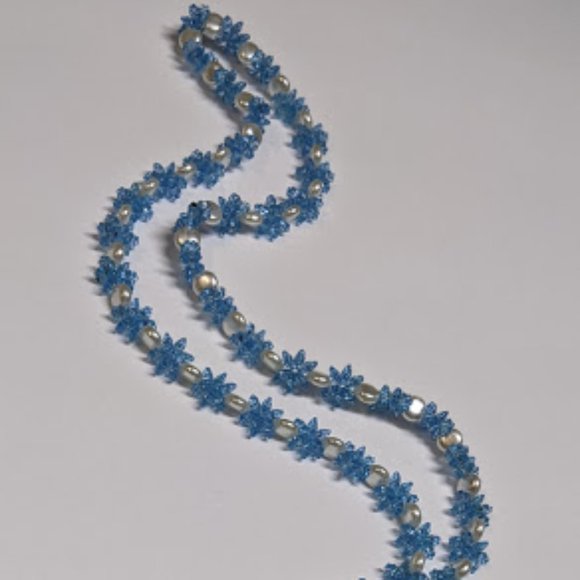 Vintage Mid Century Hand Made Snowflake Necklace - Picture 5 of 6